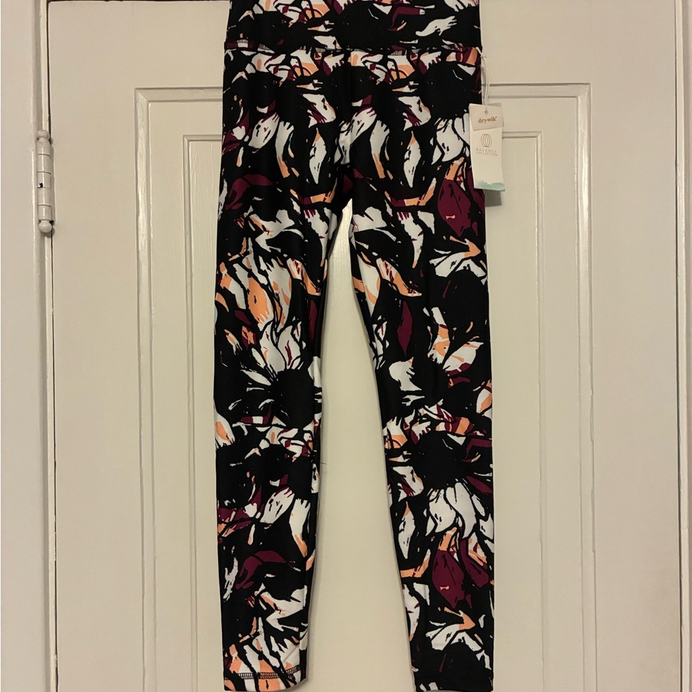 Balance Collection Women’s Leggings with Floral Design